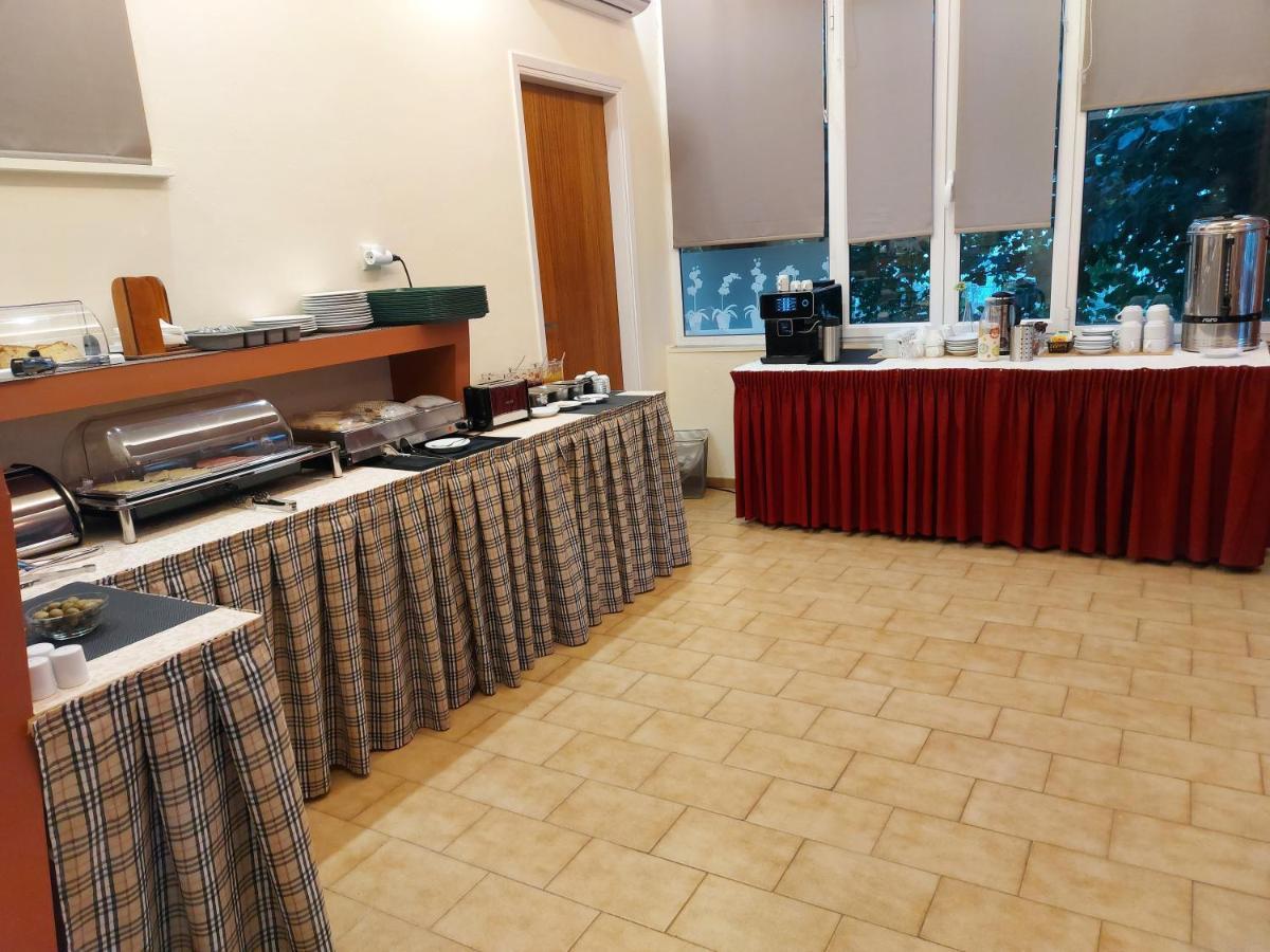 卢特拉伊帕蒂斯 Astron酒店 外观 照片